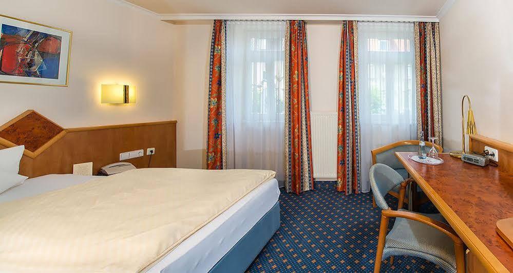 Hotel Wuerttemberger Hof Öhringen Exteriér fotografie
